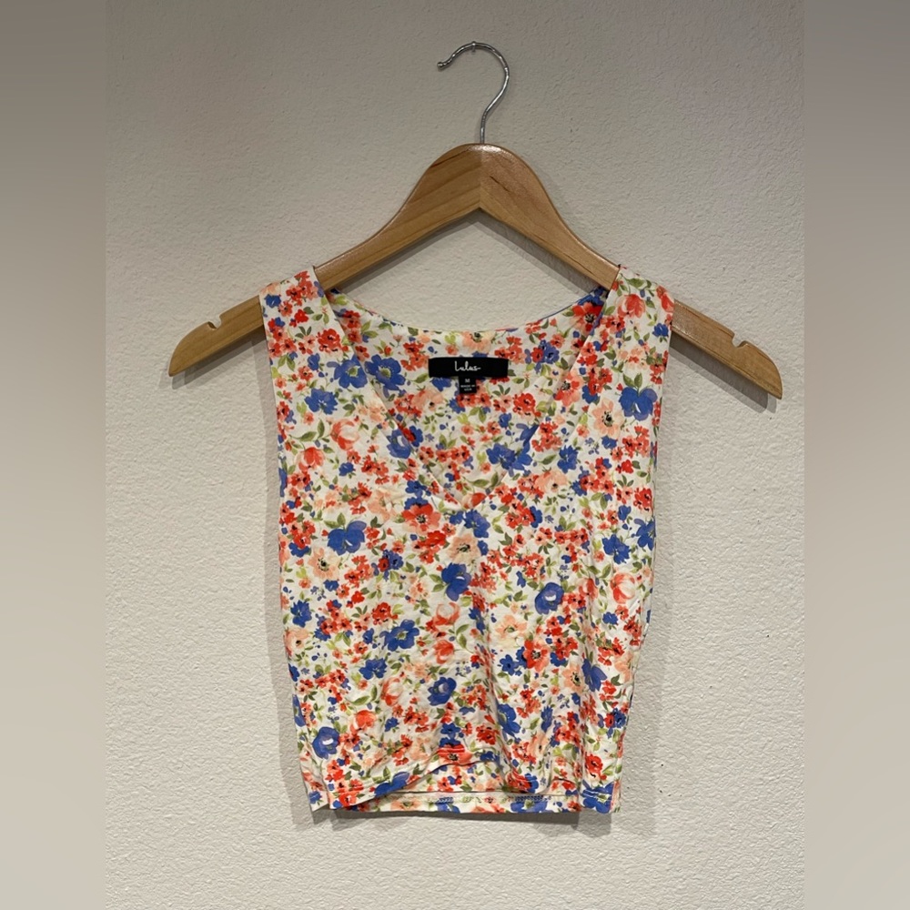 Lulus cropped floral tank